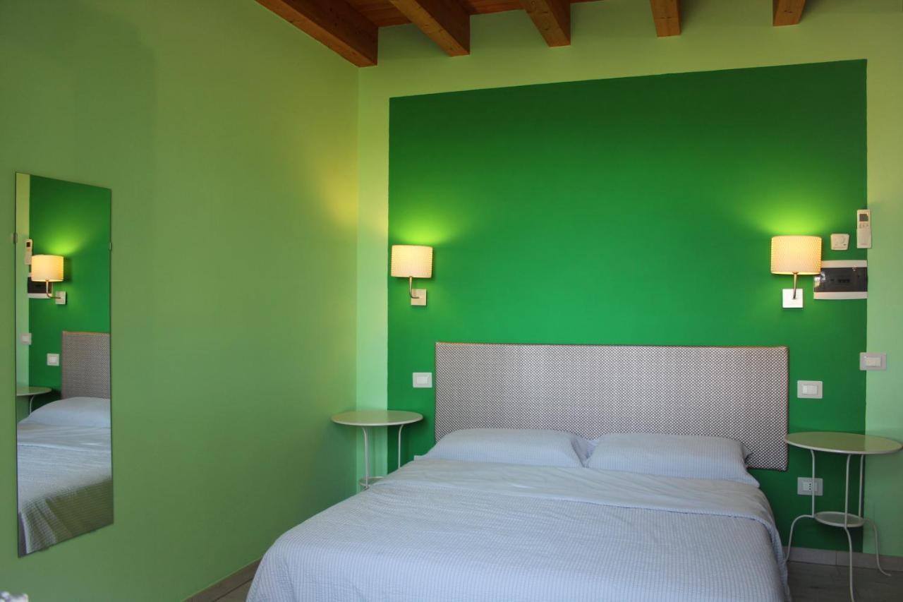 B&B Ai Prati Lesignana Exterior foto
